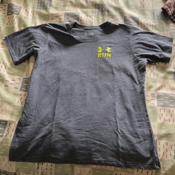 UA Running Shirt - Picture 1 of 2